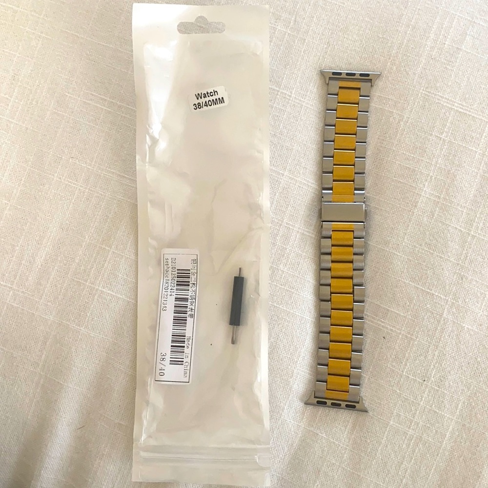Mixed metal (gold/silver) Apple Watch (38/40mm) band, BRAND NEW.
